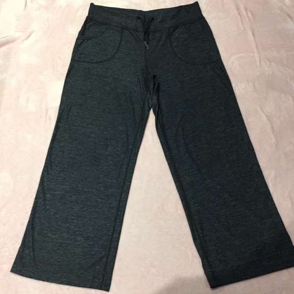 Lululemon wide leg pants size 8